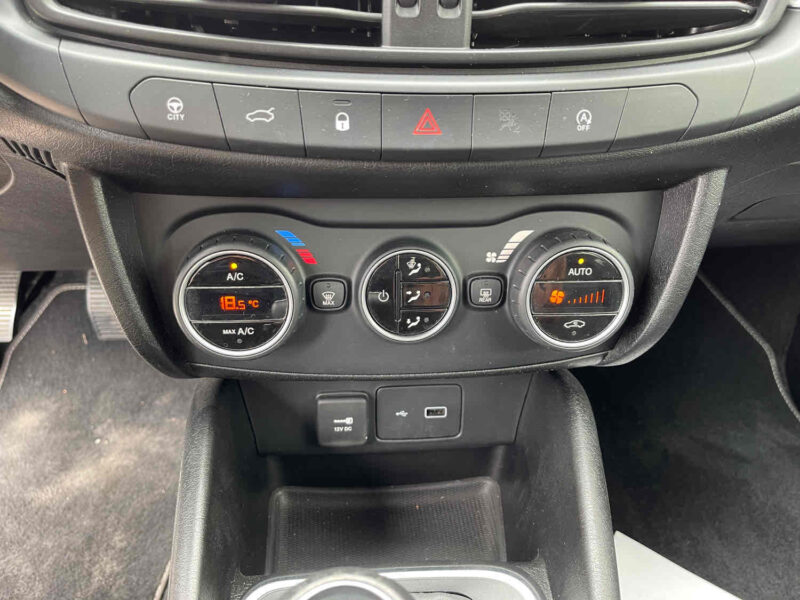 FIAT TIPO A trois volumes 2019