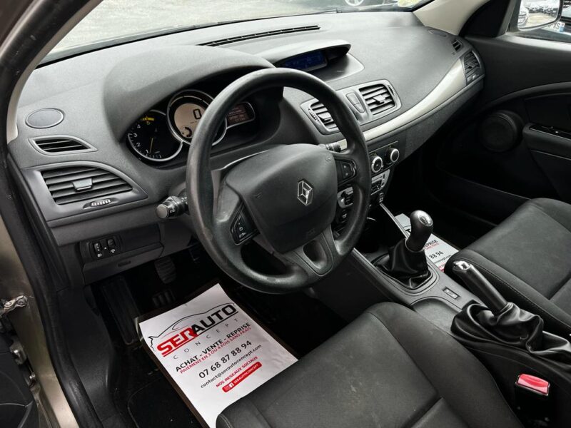 RENAULT MEGANE III 2013