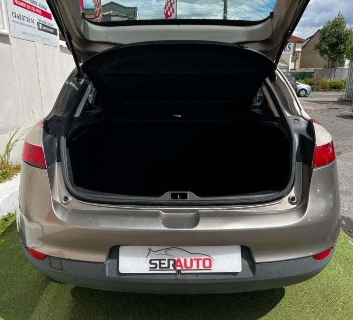 RENAULT MEGANE III 2013