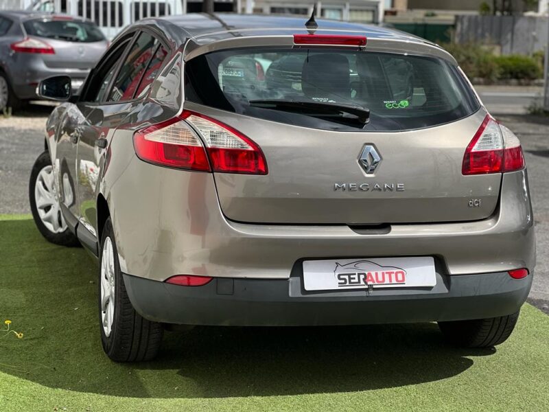 RENAULT MEGANE III 2013