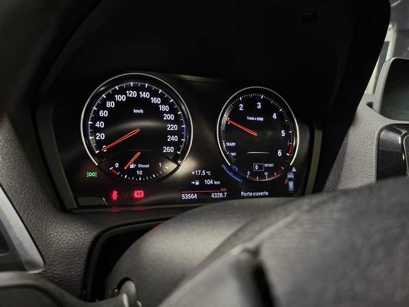 BMW SERIE 1 116 d SPORT 116cv / CARPLAY / FULL LED / RADARS AV AR