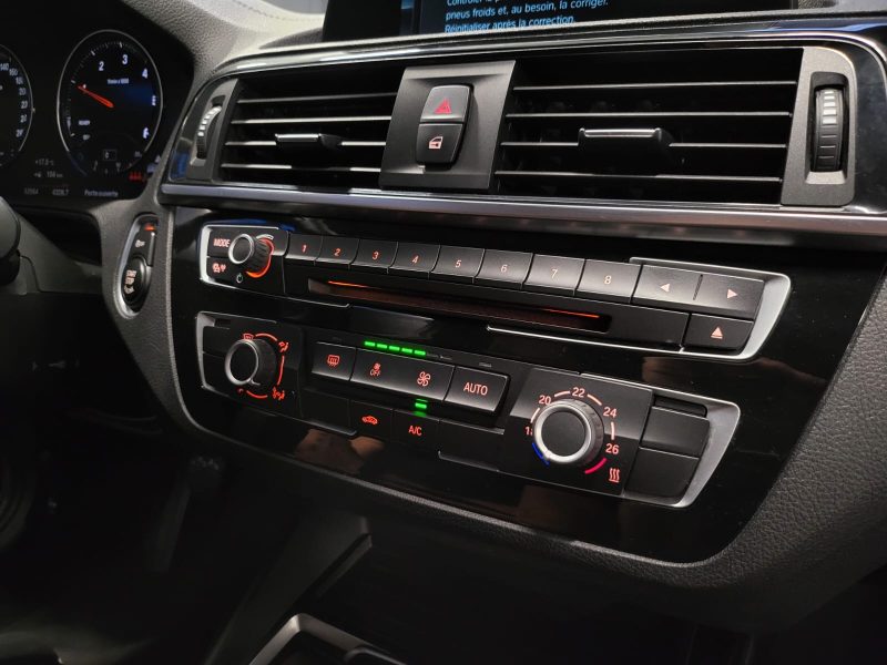 BMW SERIE 1 116 d SPORT 116cv / CARPLAY / FULL LED / RADARS AV AR