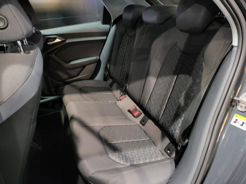 AUDI A1 SPORTBACK 30 TFSI 110cv Advanced S-Tronic7 1ère Main // APPLE CARPLAY/RADAR-AR/PHARES LEDS