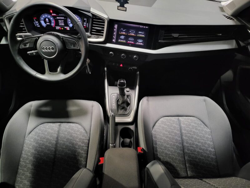 AUDI A1 SPORTBACK 30 TFSI 110cv Advanced S-Tronic7 1ère Main // APPLE CARPLAY/RADAR-AR/PHARES LEDS