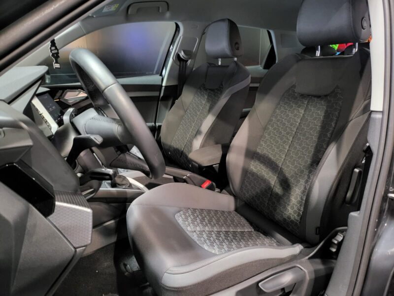 AUDI A1 SPORTBACK 30 TFSI 110cv Advanced S-Tronic7 1ère Main // APPLE CARPLAY/RADAR-AR/PHARES LEDS