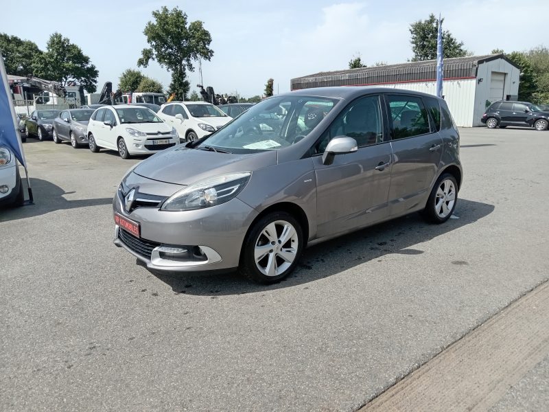 RENAULT SCÉNIC III 2014