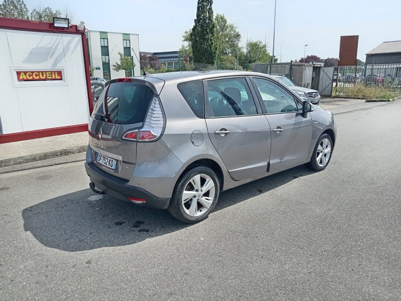 RENAULT SCÉNIC III 2014