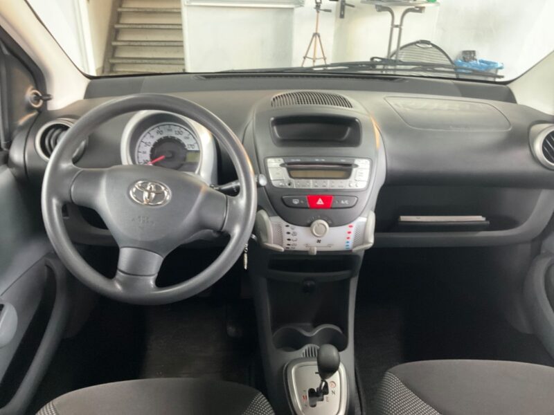Toyota AYGO 1. VVT-i 68ch automatique