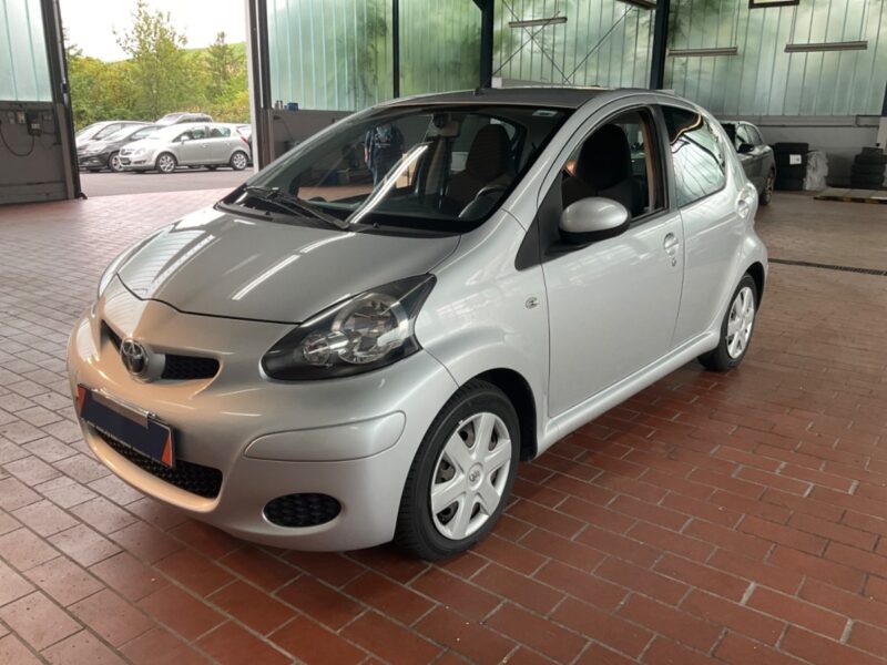 Toyota AYGO 1. VVT-i 68ch automatique