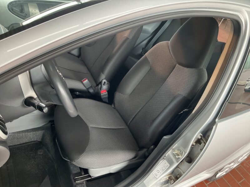 Toyota AYGO 1. VVT-i 68ch automatique