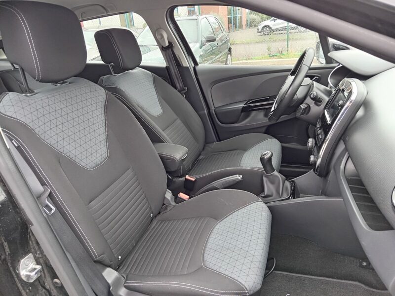 RENAULT CLIO IV Grandtour 2013