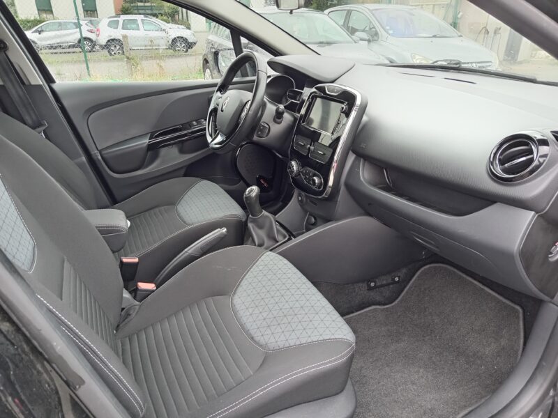 RENAULT CLIO IV Grandtour 2013