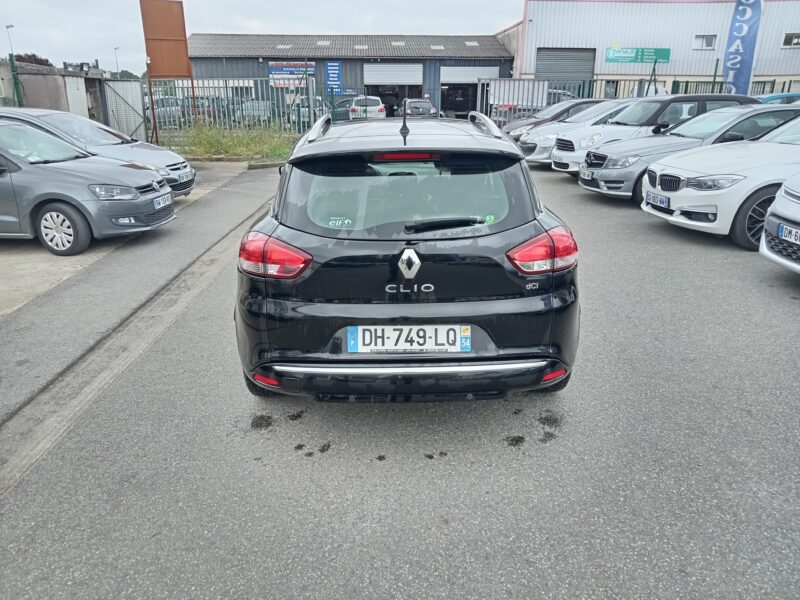 RENAULT CLIO IV Grandtour 2013