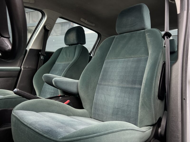 PEUGEOT 307 1.6 110 Cv 5 PORTES / 83 100 Kms - Garantie1an