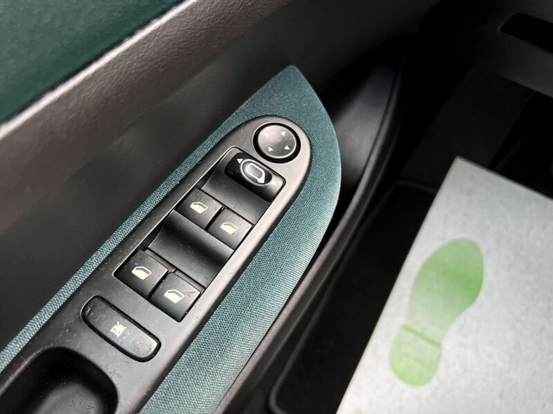 PEUGEOT 307 1.6 110 Cv 5 PORTES / 83 100 Kms - Garantie1an