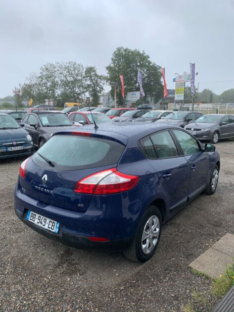 RENAULT MEGANE