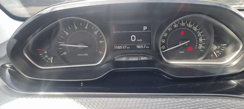 PEUGEOT 208 1.2 BOITE AUTOMATIQUE  110cv ALLURE