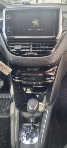 PEUGEOT 208 1.2 BOITE AUTOMATIQUE  110cv ALLURE