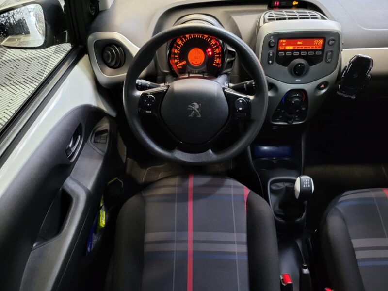 PEUGEOT 108 1.0 VTi 69cv ACTIVE 5 PORTES / 2e MAIN / CLIM / BLUETOOTH / SUIVI PEUGEOT