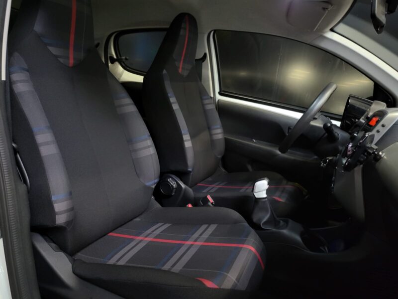 PEUGEOT 108 1.0 VTi 69cv ACTIVE 5 PORTES / 2e MAIN / CLIM / BLUETOOTH / SUIVI PEUGEOT