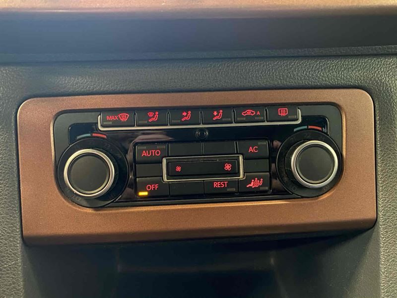 VOLKSWAGEN AMAROK 2010