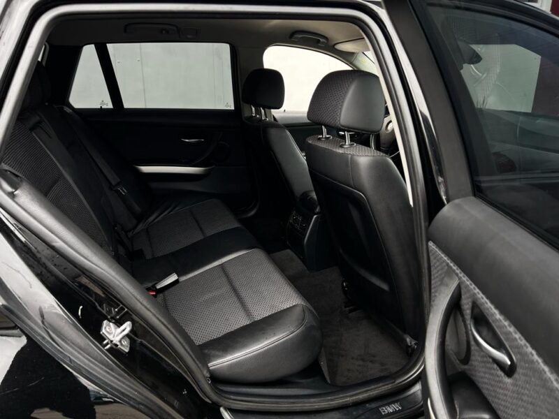 B.M.W. SERIE 3 E91 2010