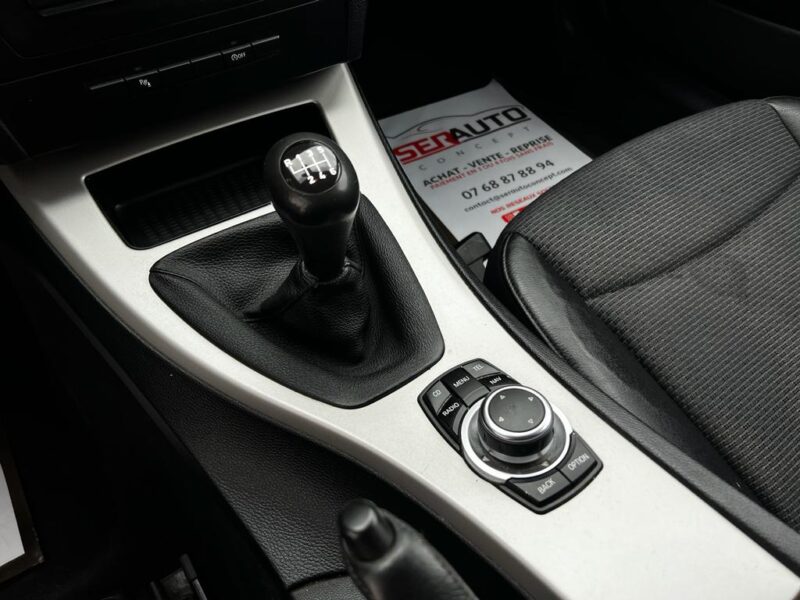 B.M.W. SERIE 3 E91 2010