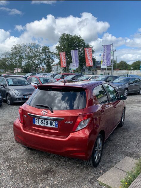 TOYOTA YARIS