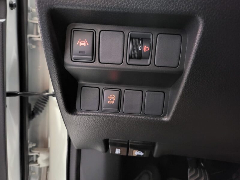 NISSAN QASHQAI 1.5 dCi 115cv N-Connecta BVM6 5p // RADAR-AV-AR/CAMERA DE RECUL/STOP-START