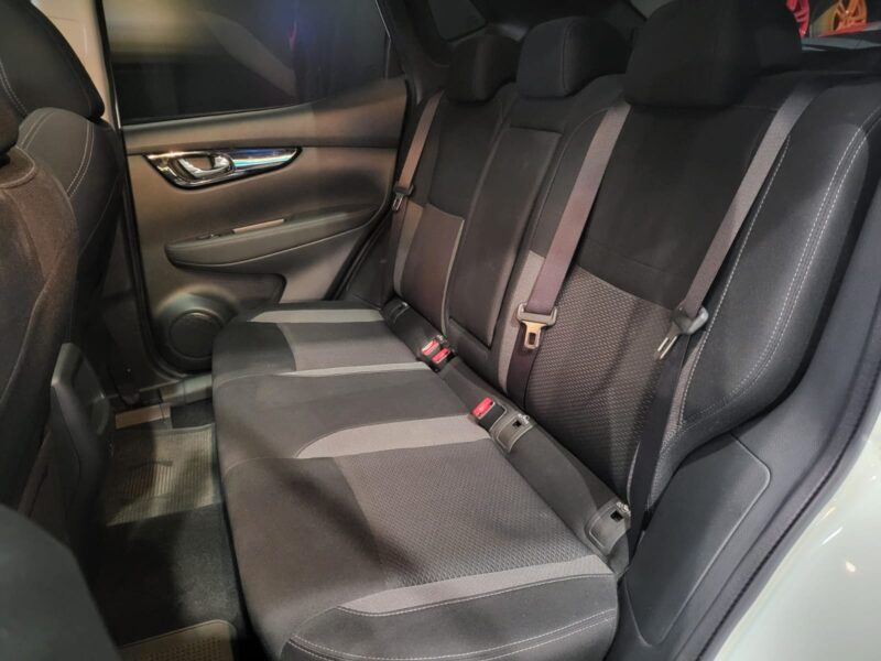 NISSAN QASHQAI 1.5 dCi 115cv N-Connecta BVM6 5p // RADAR-AV-AR/CAMERA DE RECUL/STOP-START