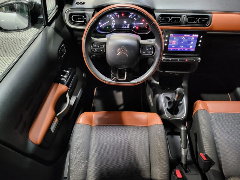 CITROEN C3 III 1.2 PureTech 82cv Shine 5p // APPLE CARPLAY/MIRROR LINK/RADAR DE RECUL