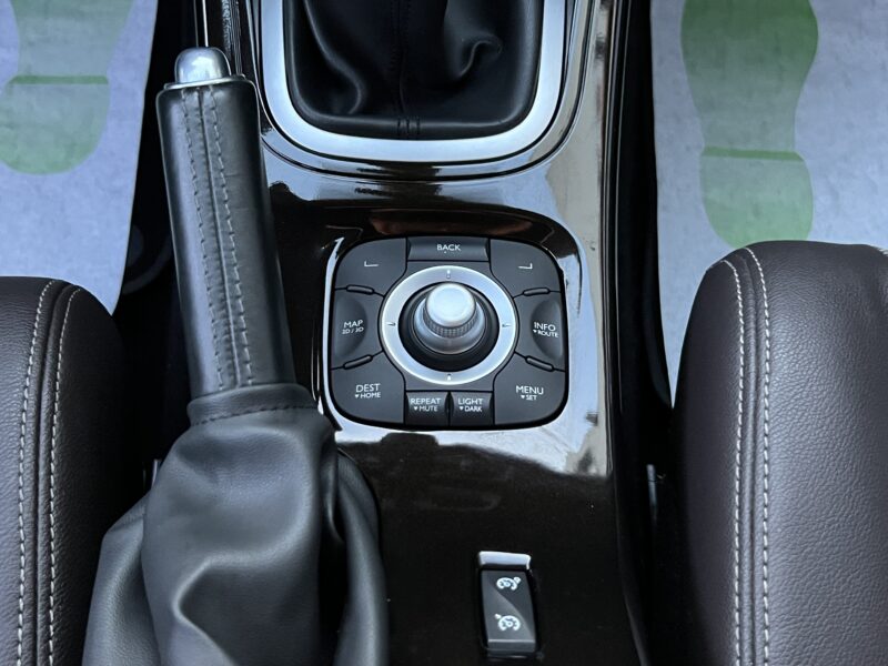 RENAULT MEGANE 3 III 1.9 DCI 130 XV DE FRANCE / GPS BLUETOOTH CLE MAIN LIBRE 5 Pts - Garantie1an