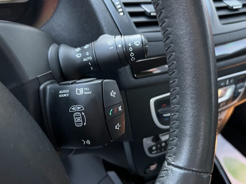 RENAULT MEGANE 3 III 1.9 DCI 130 XV DE FRANCE / GPS BLUETOOTH CLE MAIN LIBRE 5 Pts - Garantie1an