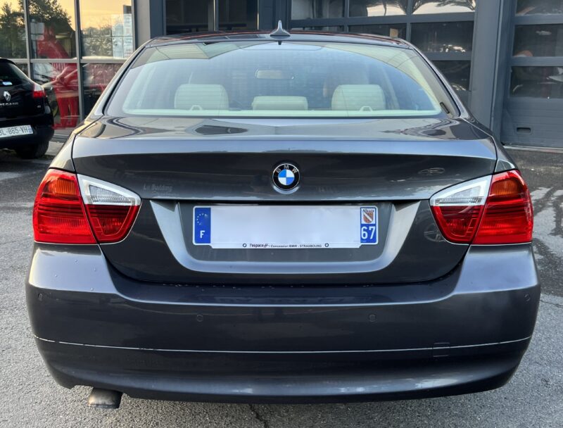 BMW SERIE 3 E90 BERLINE 318D 2.0 122 Cv Finition LUXE / 73 700 Kms CUIR GPS - Garantie1an