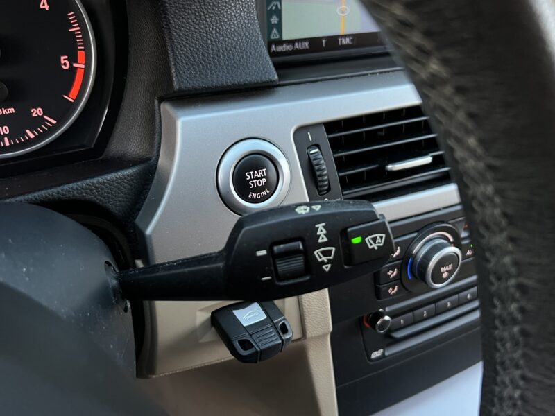 BMW SERIE 3 E90 BERLINE 318D 2.0 122 Cv Finition LUXE / 73 700 Kms CUIR GPS - Garantie1an