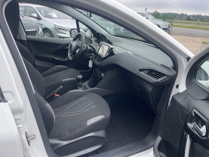 PEUGEOT 208 I 2013
