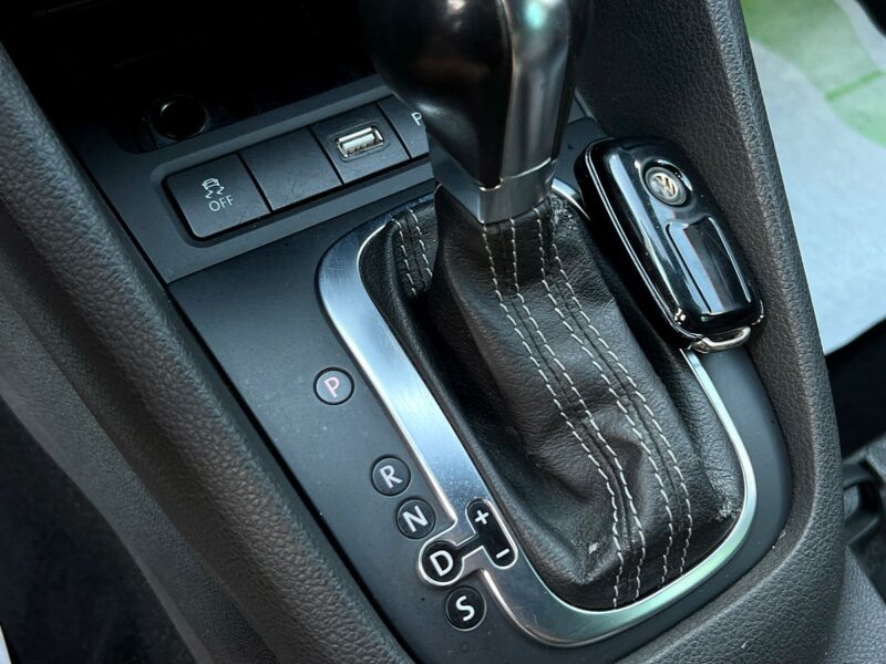 VOLKSWAGEN GOLF VI 6R 2.0 TFSI 270 Cv 4MOTION / 1ERE MAIN  DSG6 CUIR GPS 5 PORTES - Garantie1an