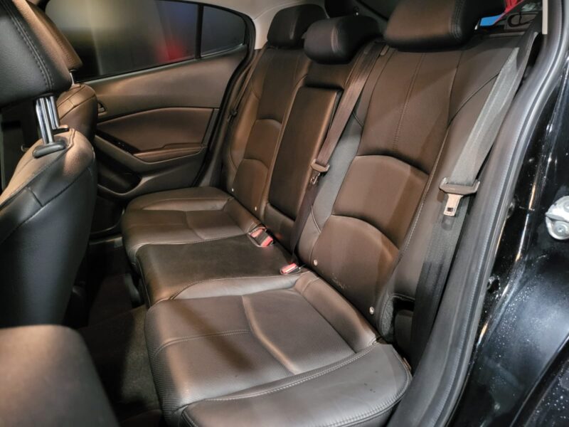 MAZDA 3 2.0 SKYACTIV-G 120cv Dynamique BVA // CAMEA DE RECUL/SIEGES CHAUFFANTS/SONO BOSE/VOLANT CHAU