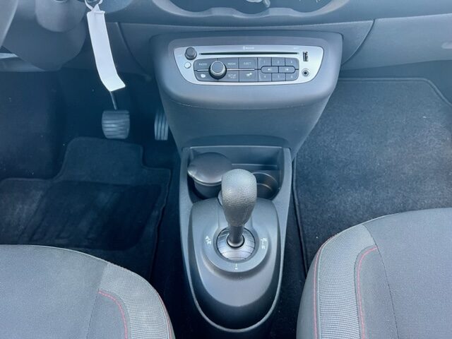 RENAULT TWINGO 1,2 DYNAMIQUE AUTOMATIQUE 2012