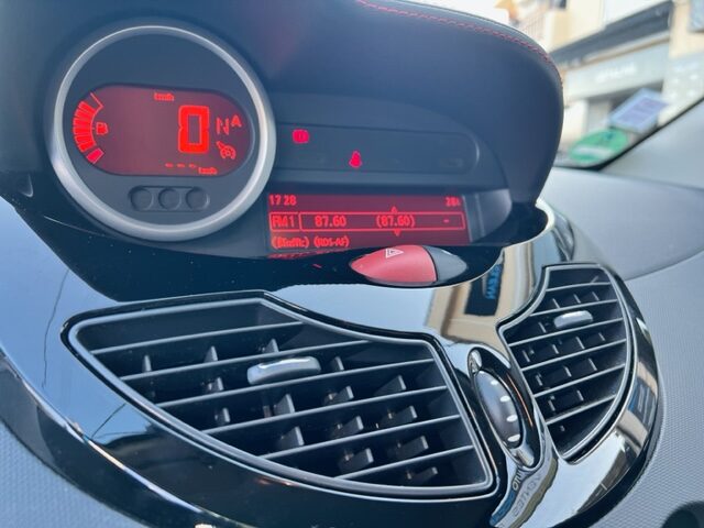 RENAULT TWINGO 1,2 DYNAMIQUE AUTOMATIQUE 2012