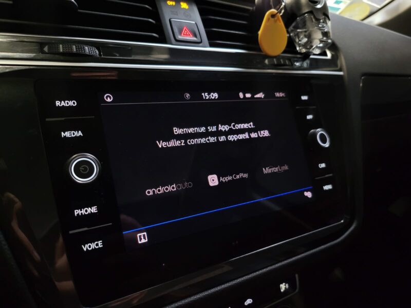 VOLKSWAGEN TIGUAN 2.0 TDI 150cv CARAT 4X4 DSG7 TOIT OUVRANT / APPLE & ANDROID / VIRTUAL COCKPIT