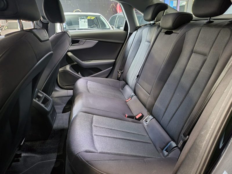 AUDI A4 1.4 TFSI DSG7 150CH BUSINESS LINE / CAMERA+AUDI PRESENS+XENON