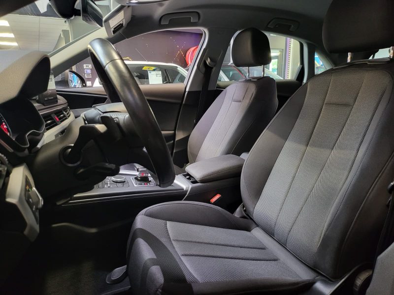 AUDI A4 1.4 TFSI DSG7 150CH BUSINESS LINE / CAMERA+AUDI PRESENS+XENON