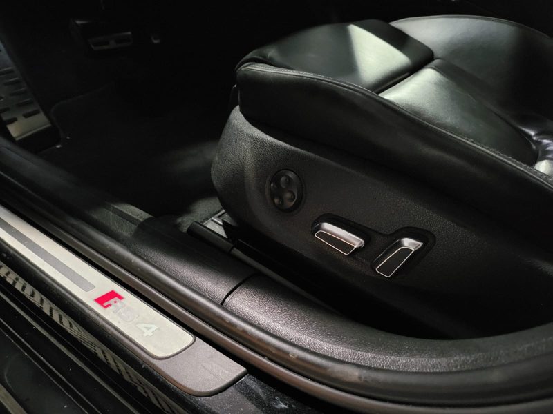 AUDI RS4 AVANT B8 4.2 450cv QUATTRO BREAK RS 4 TOIT OUVRANT / PACK CARBON / FRANCAIS SUIVI COMPLET