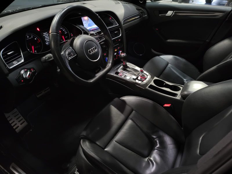 AUDI RS4 AVANT B8 4.2 450cv QUATTRO BREAK RS 4 TOIT OUVRANT / PACK CARBON / FRANCAIS SUIVI COMPLET