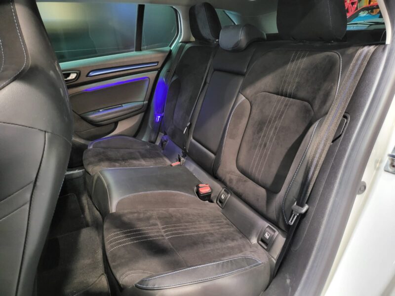 RENAULT MEGANE IV Estate 1.6 dCi 165cv GT EDC 4Control // SIEGES CHAUFFANTS/ACCES MAINS LIBRE/ATTELA