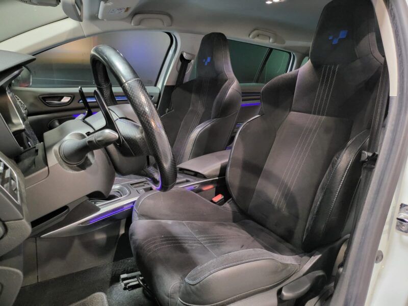 RENAULT MEGANE IV Estate 1.6 dCi 165cv GT EDC 4Control // SIEGES CHAUFFANTS/ACCES MAINS LIBRE/ATTELA
