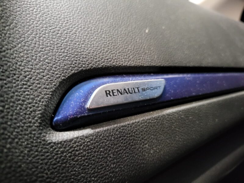 RENAULT MEGANE IV Estate 1.6 dCi 165cv GT EDC 4Control // SIEGES CHAUFFANTS/ACCES MAINS LIBRE/ATTELA