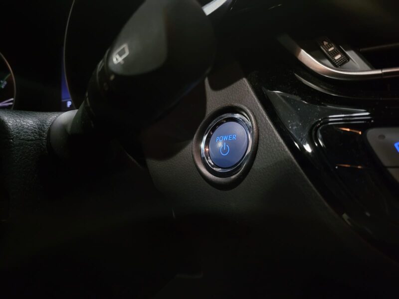 TOYOTA C-HR 122H 1.8 VVT-i Hybrid 99cv Edition // CAMERA DE RECUL/ALERTE FRANCHISSEMENT DE LIGNE/RAD