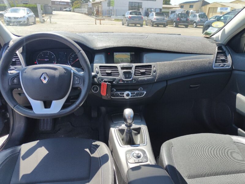 RENAULT LAGUNA III 1.5 dCi 110cv BLACK EDITION